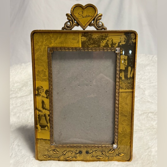 2003 Vintage Sisters Thompson Photo Frame 6X8 Gold Heavy Scrollwork Pearls Fancy - Picture 1 of 15